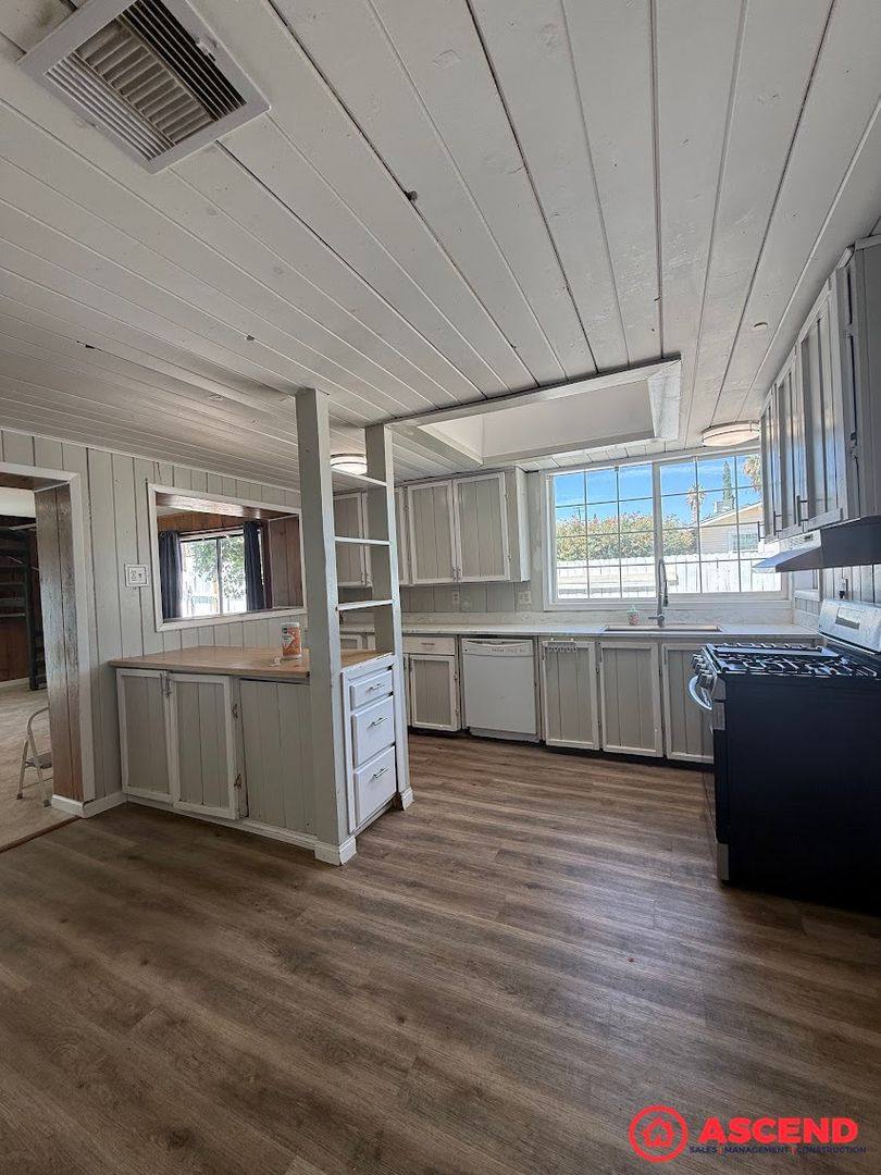 House for rent at 229 Philippine St, Taft, CA 93268