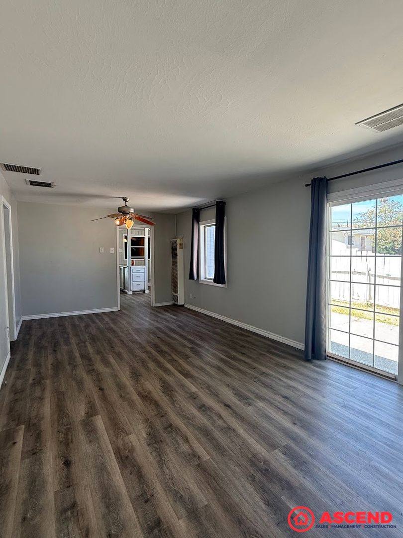 House for rent at 229 Philippine St, Taft, CA 93268