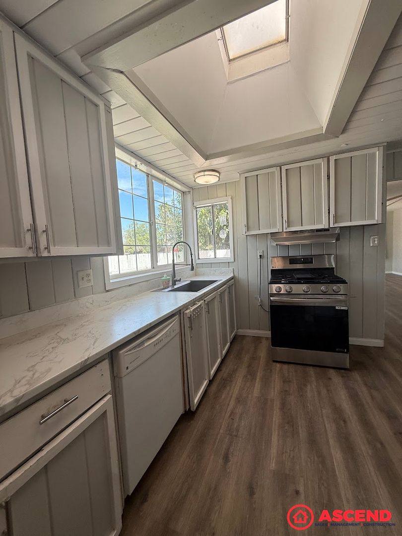 House for rent at 229 Philippine St, Taft, CA 93268