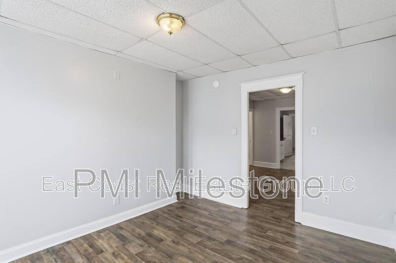 Apartment for rent at 207 N Mulberry St #2, Hagerstown, MD 21740