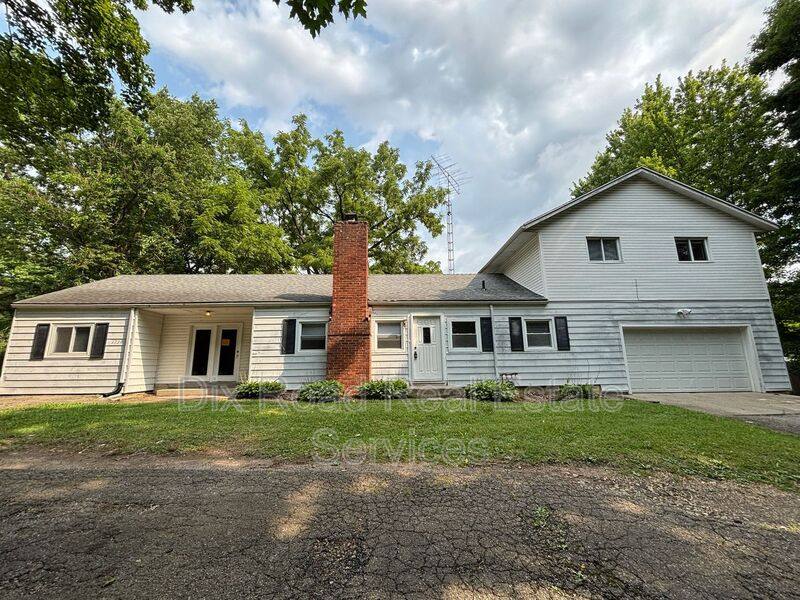 House for rent at 1739 Embury Park Rd, Dayton, OH 45414