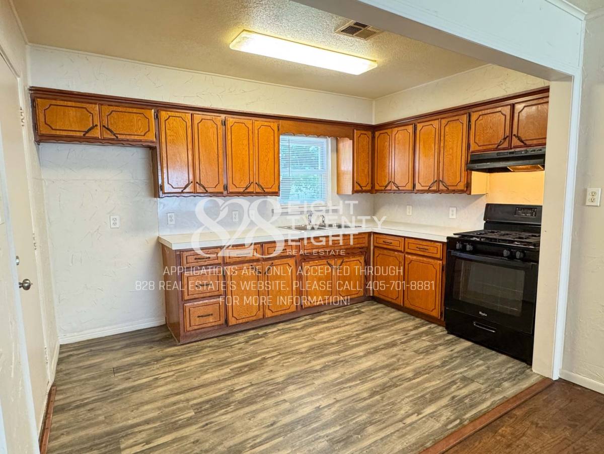 House for rent at 4015 SE 27th St, Oklahoma City, OK 73115