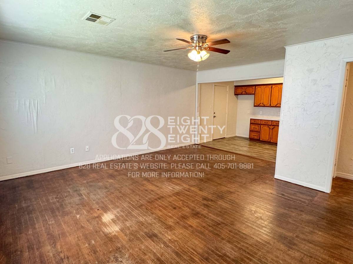 House for rent at 4015 SE 27th St, Oklahoma City, OK 73115