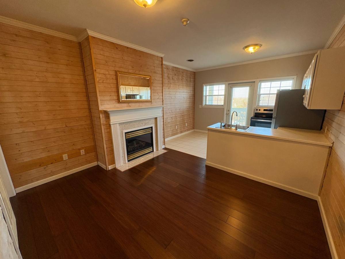 Apartment for rent at 1702 Rukmapura Park, Fairfield, IA 52556