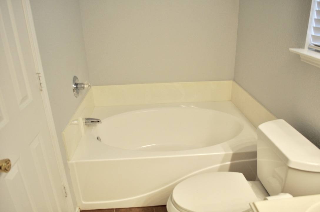 House for rent at 229 Lancelot Dr, Weatherford, TX 76086