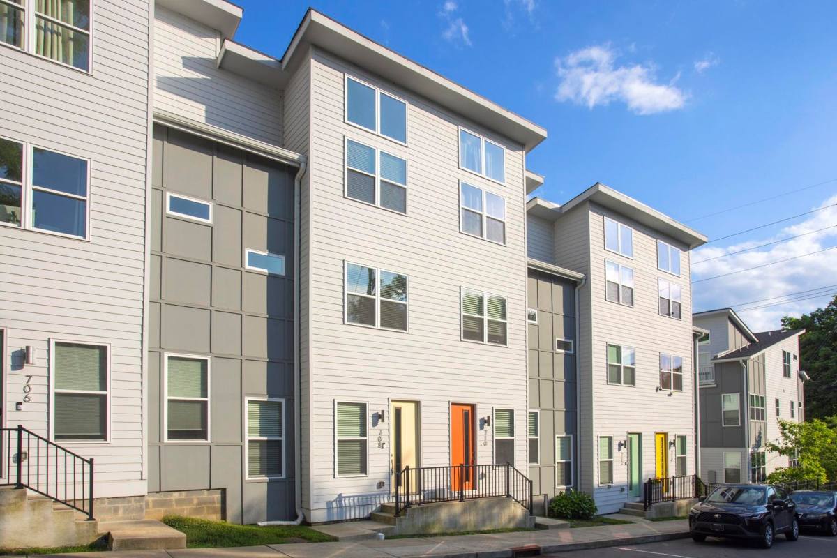 Townhouse for rent at 708 Tral St, Nashville, TN 37208