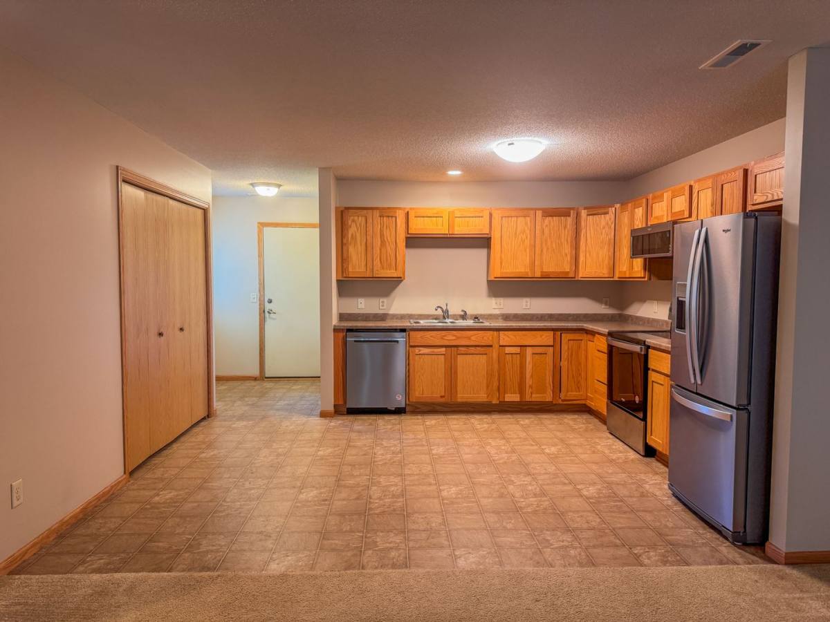 Townhouse for rent at 1611-A Gunston Dr, New Richmond, WI 54017