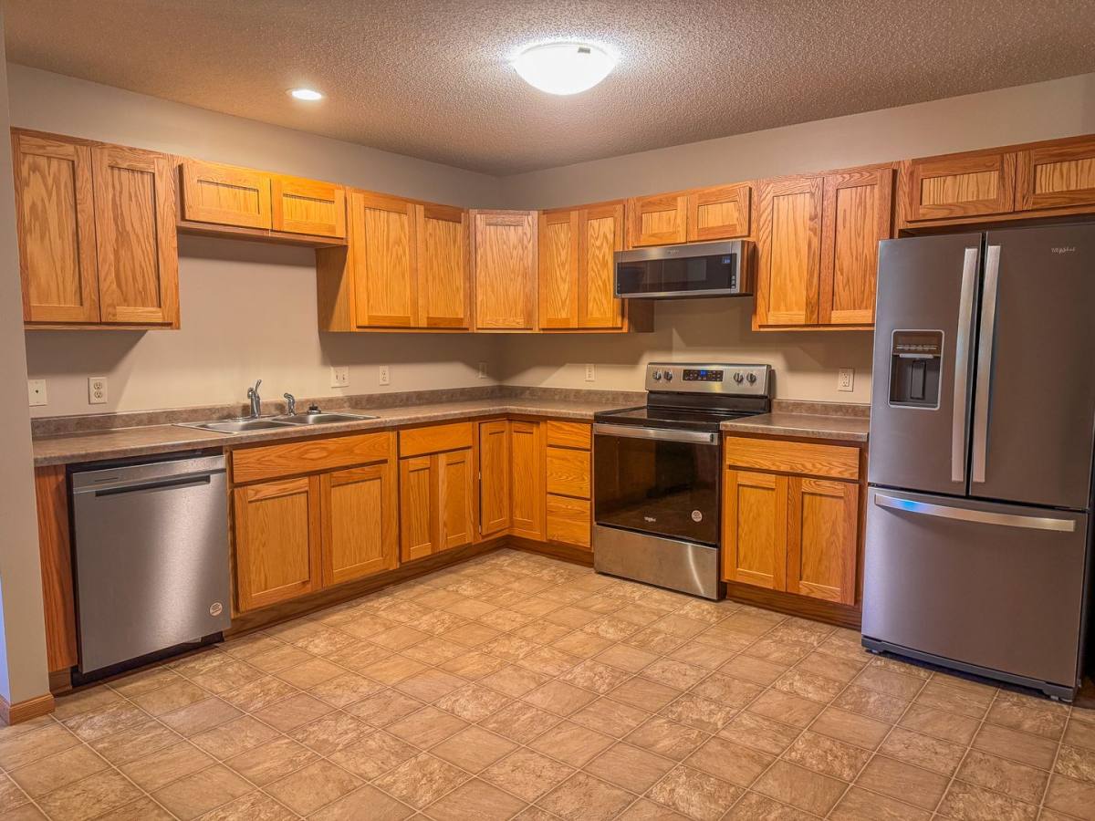Townhouse for rent at 1611-A Gunston Dr, New Richmond, WI 54017