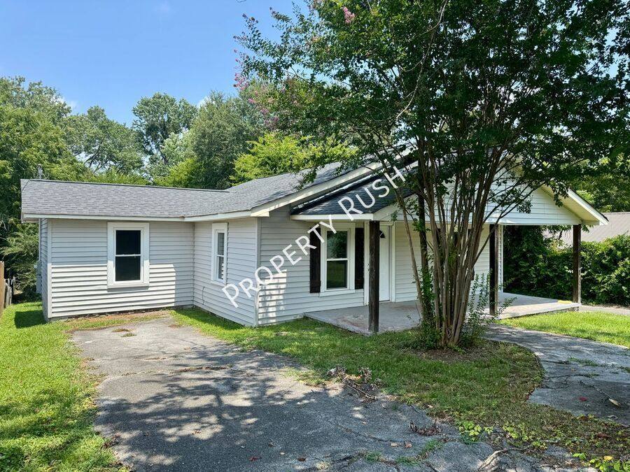 House for rent at 106 Champion Rd, Rossville, GA 30741