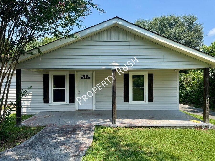 House for rent at 106 Champion Rd, Rossville, GA 30741