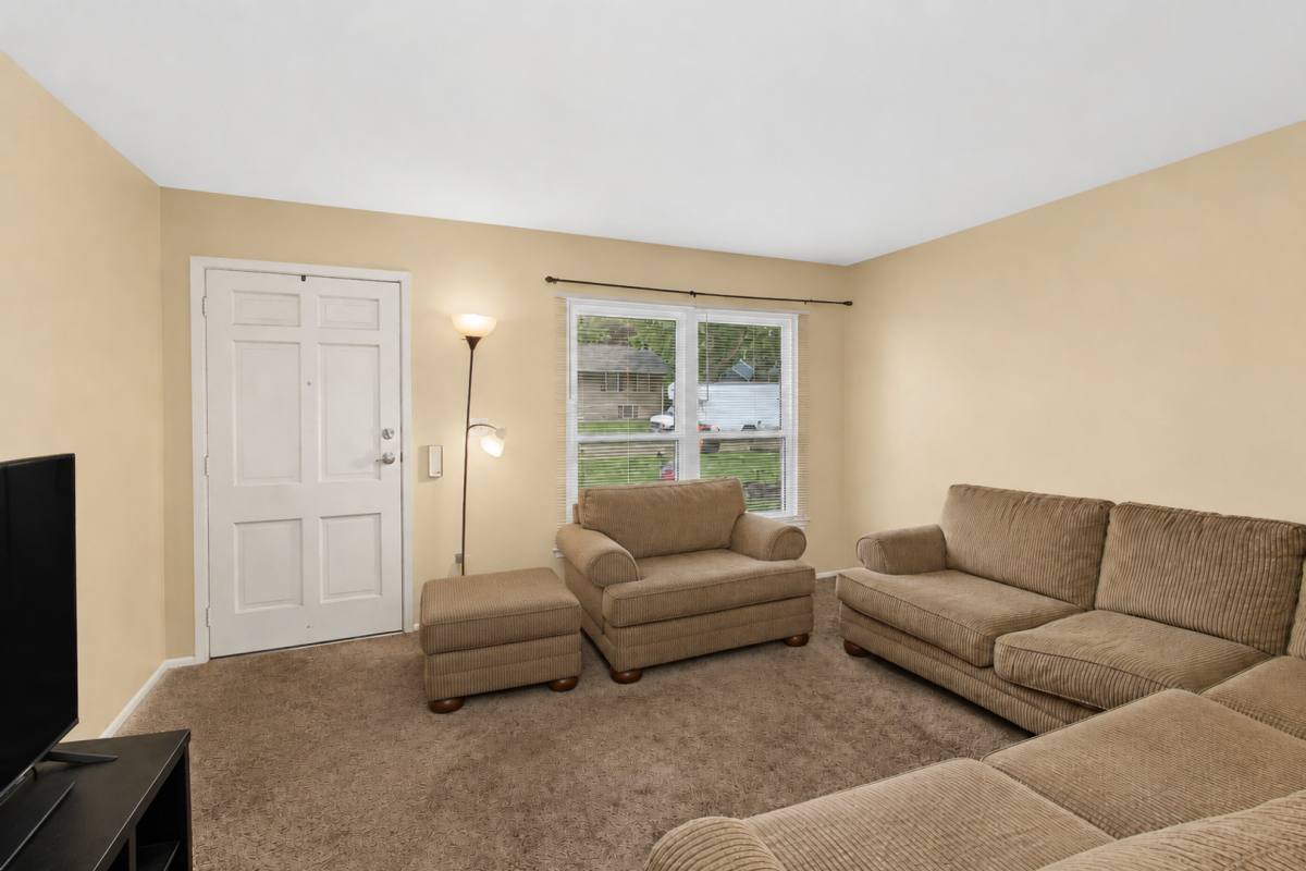 House for rent at 2509 Sheridan Dr, Champaign, IL 61821