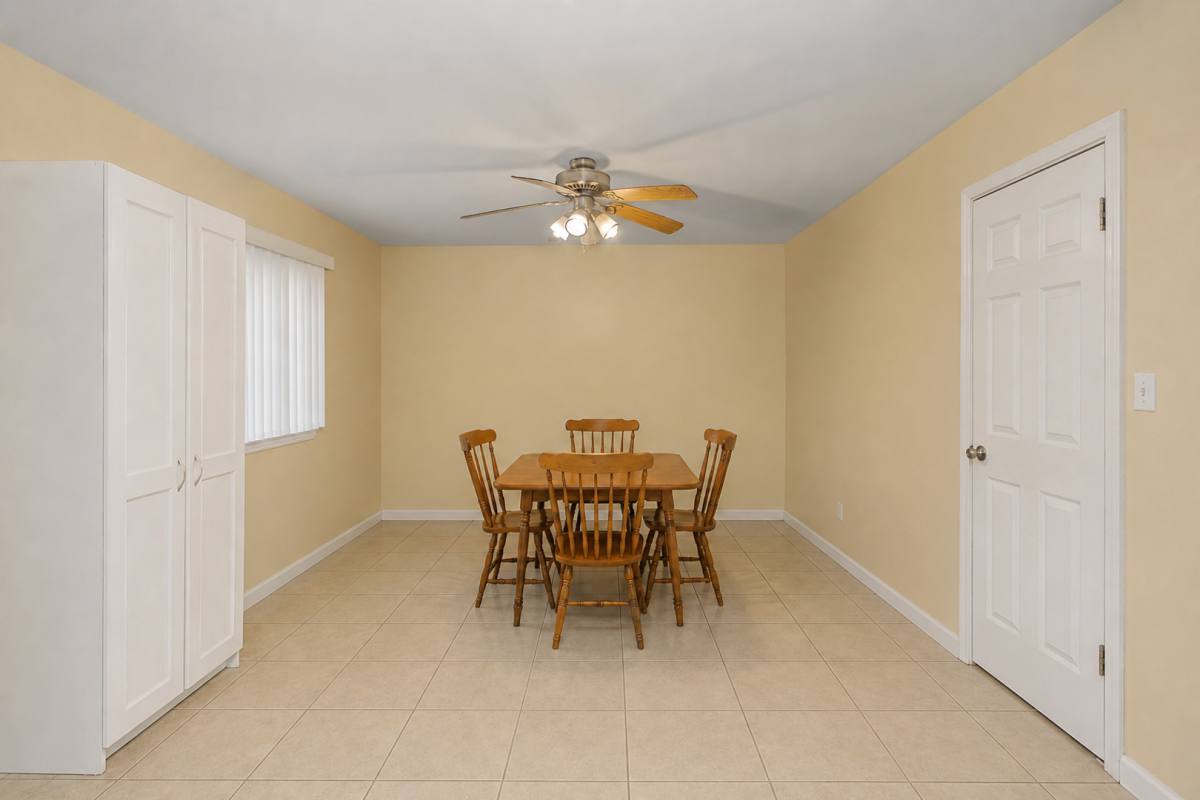 House for rent at 2509 Sheridan Dr, Champaign, IL 61821