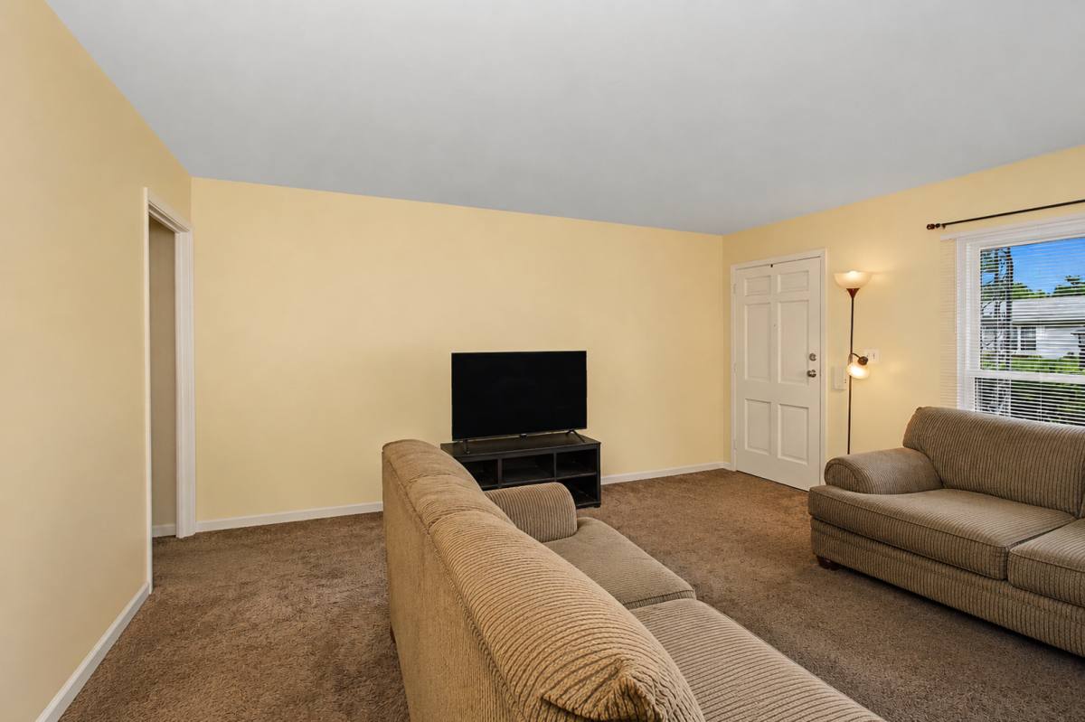 House for rent at 2509 Sheridan Dr, Champaign, IL 61821
