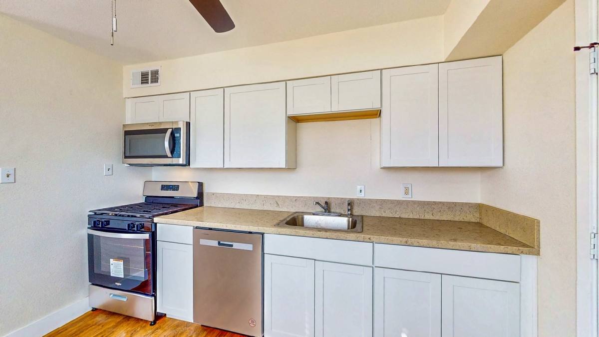 Apartment for rent at 1304 Rexford Place, Las Vegas, NV 89104