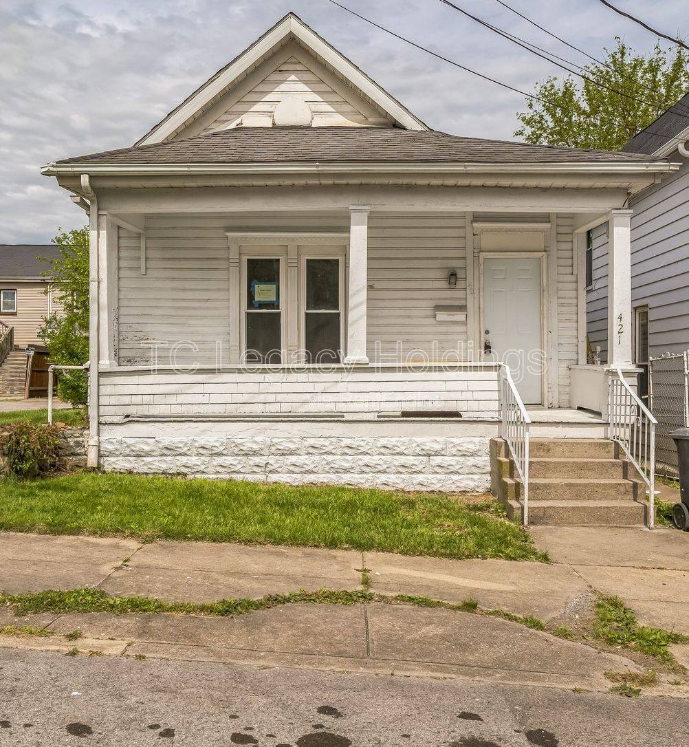 House for rent at 421 Walnut Ave, Fairmont, WV 26554