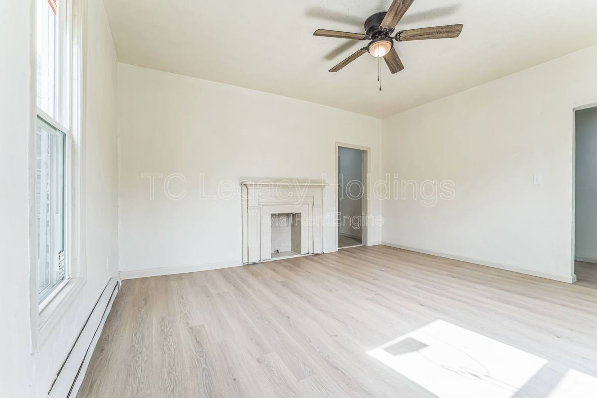 House for rent at 419 Walnut Ave, Fairmont, WV 26554