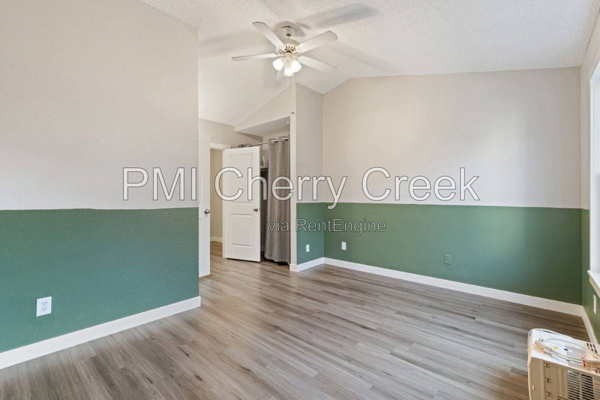 Townhouse for rent at 1223 S Idalia St, Aurora, CO 80017