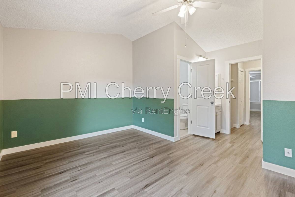 Townhouse for rent at 1223 S Idalia St, Aurora, CO 80017