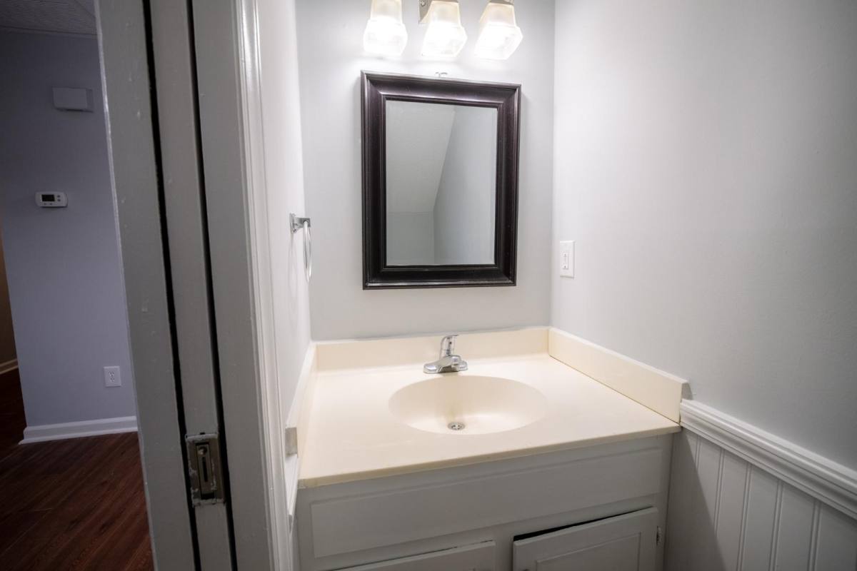 Townhouse for rent at 942 Bonham Ave, Wilmington, NC 28403