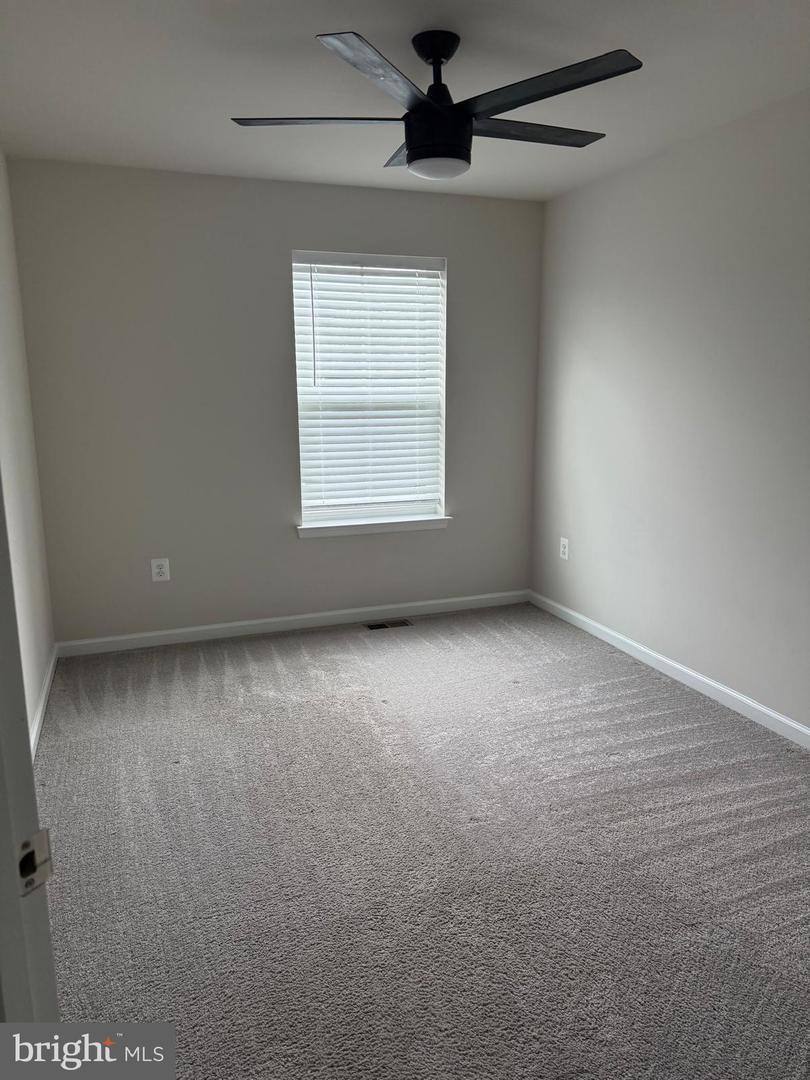 Townhouse for rent at 195 Cooperage Rd, Inwood, WV 25428