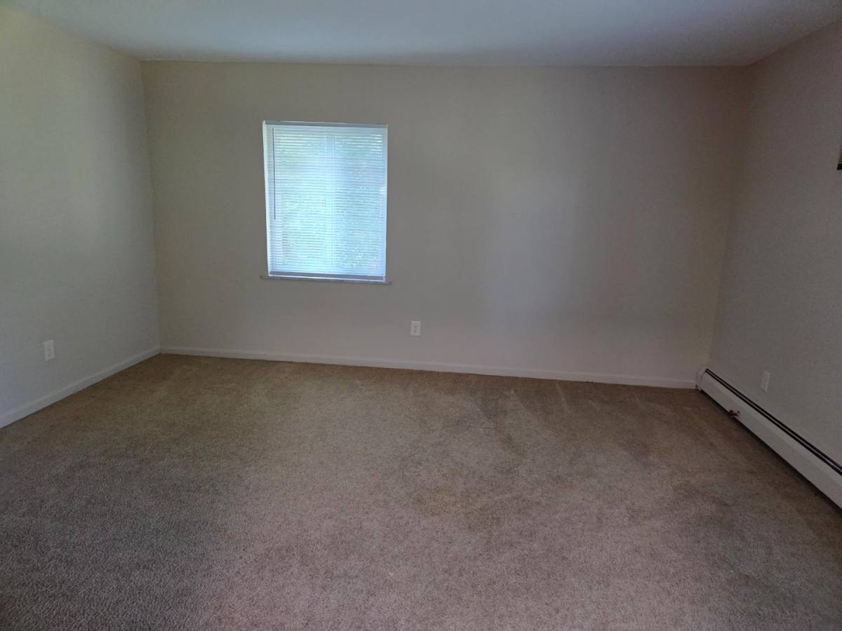 Apartment for rent at 3932-3936 Banks Rd #6, Cincinnati, OH 45245