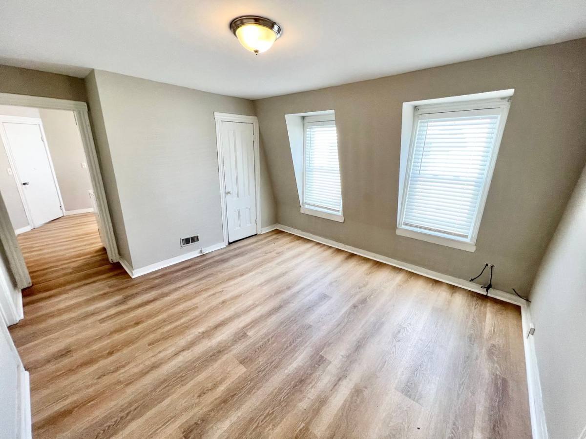 Apartment for rent at 14 Walnut St, Brockton, MA 02301