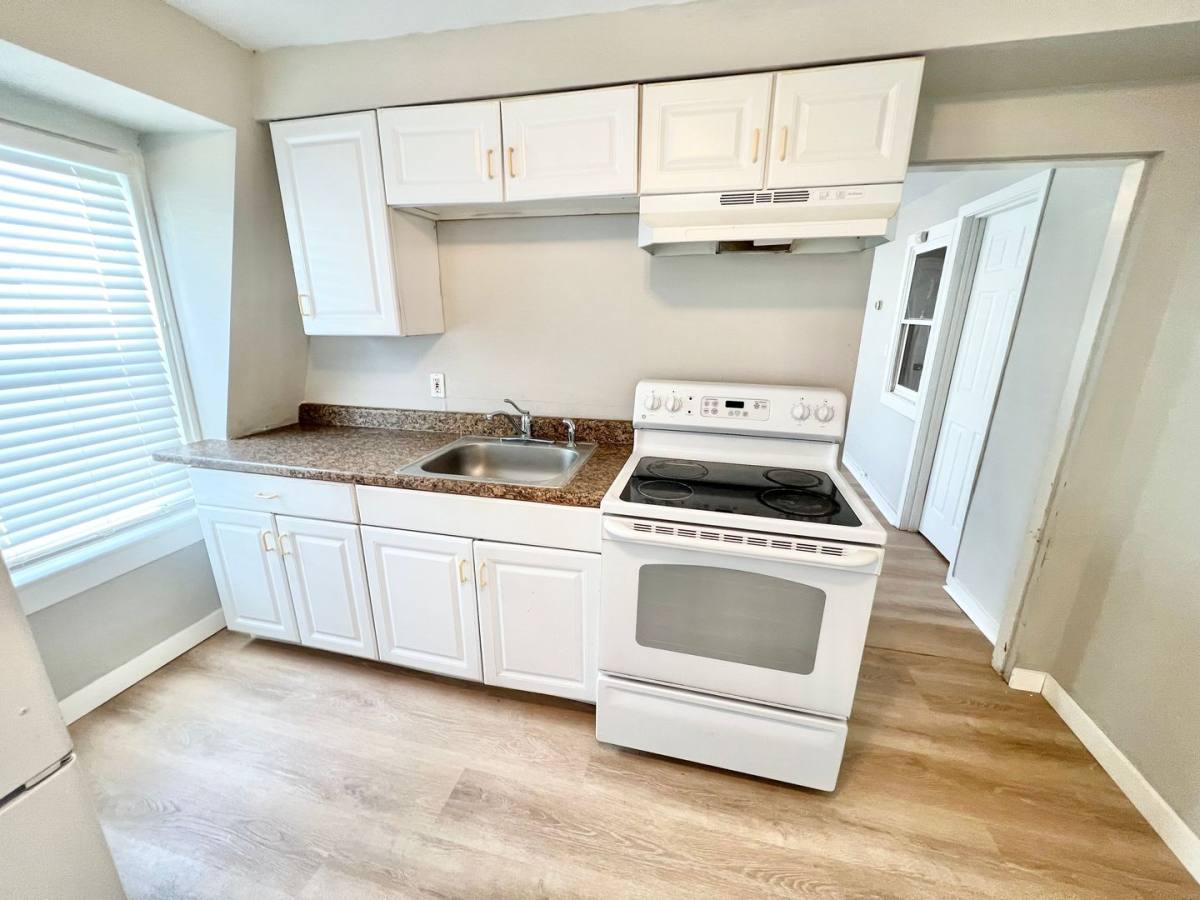 Apartment for rent at 14 Walnut St, Brockton, MA 02301
