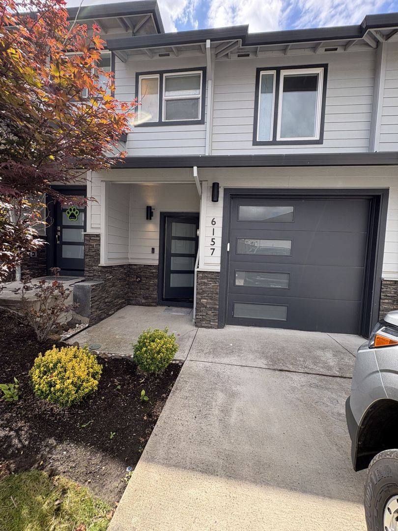 House for rent at 6157 Blue River Dr SE, Salem, OR 97306