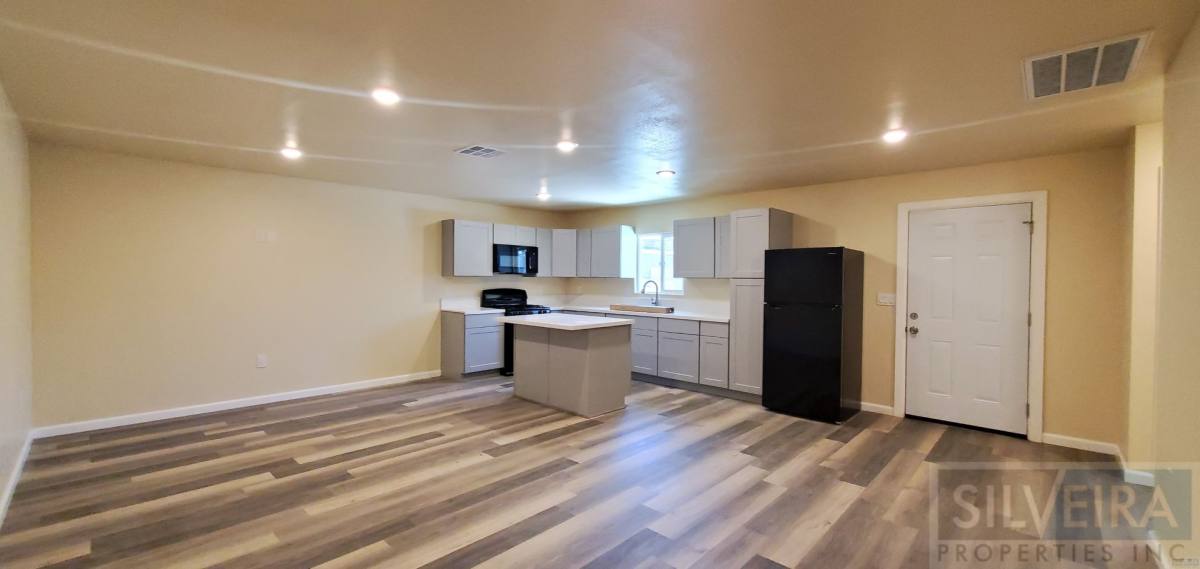 Apartment for rent at 1390 Yale Place, Santa Maria, CA 93458