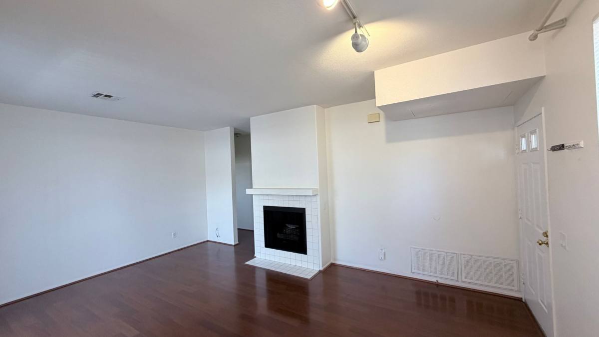 Condo for rent at 10878 Sabre Hill Dr, San Diego, CA 92128