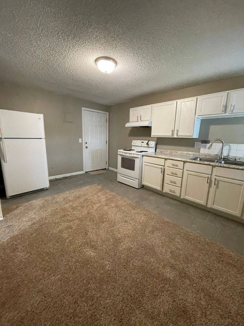 Apartment for rent at 516 E 12th Ave, Emporia, KS 66801
