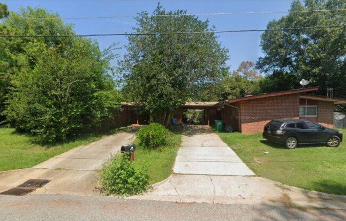 House for rent at 2019 N Flintlock Dr, Albany, GA 31705