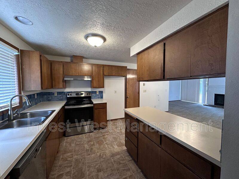 House for rent at 1904 SE Blairmont Dr, Vancouver, WA 98683
