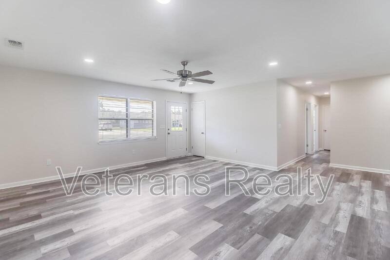 House for rent at 129 Quarles St, Long Beach, MS 39560