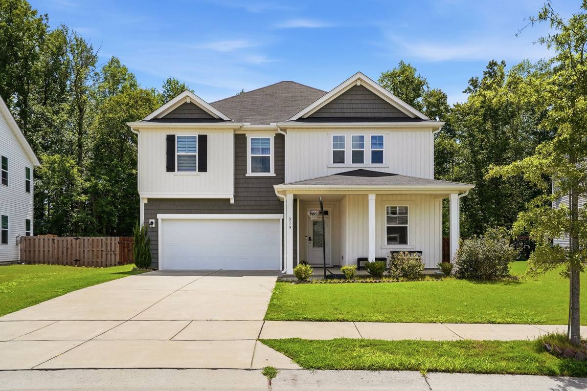 House for rent at 313 Summer Ranch Dr, Fuquay Varina, NC 27526