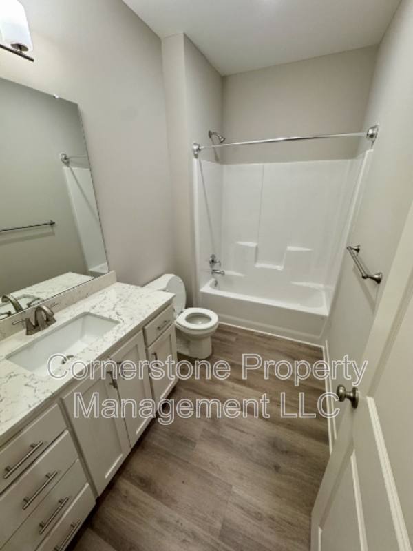 Townhouse for rent at 8671 Golden Lane - D, De Soto, KS 66018