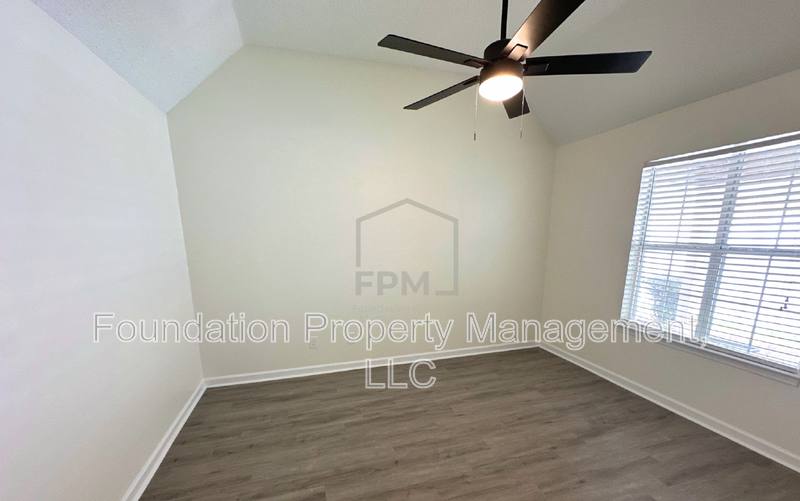 House for rent at 1818 Winship Dr, Cordova, TN 38016
