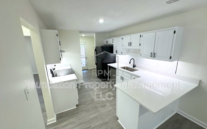House for rent at 1818 Winship Dr, Cordova, TN 38016