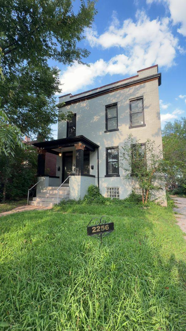 Apartment for rent at 2256 Blendon Place, St. Louis, MO 63143