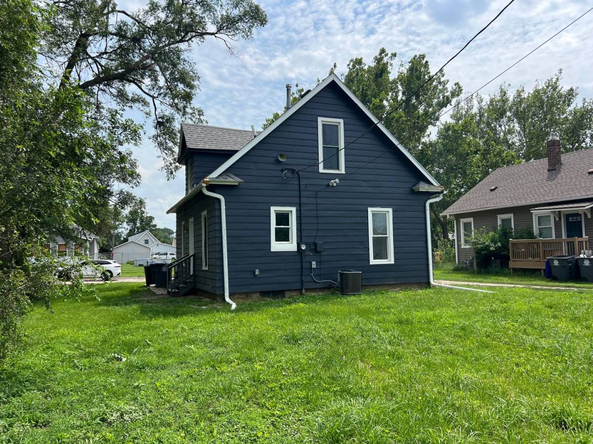 House for rent at 2538 4th Ave, Council Bluffs, IA 51501