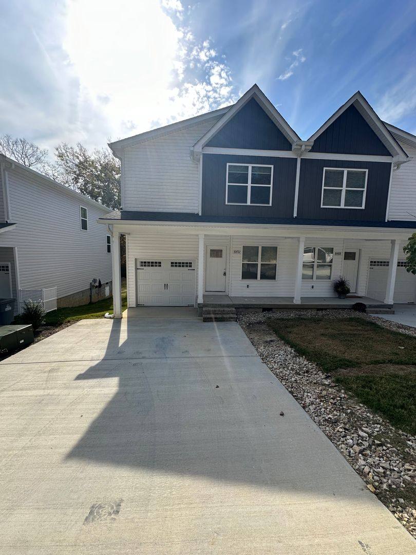 Townhouse for rent at 8492 Old Cleveland Pike, Ooltewah, TN 37363