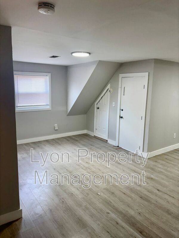 Apartment for rent at 1225-1227 Warren Ave #3, Brockton, MA 02301