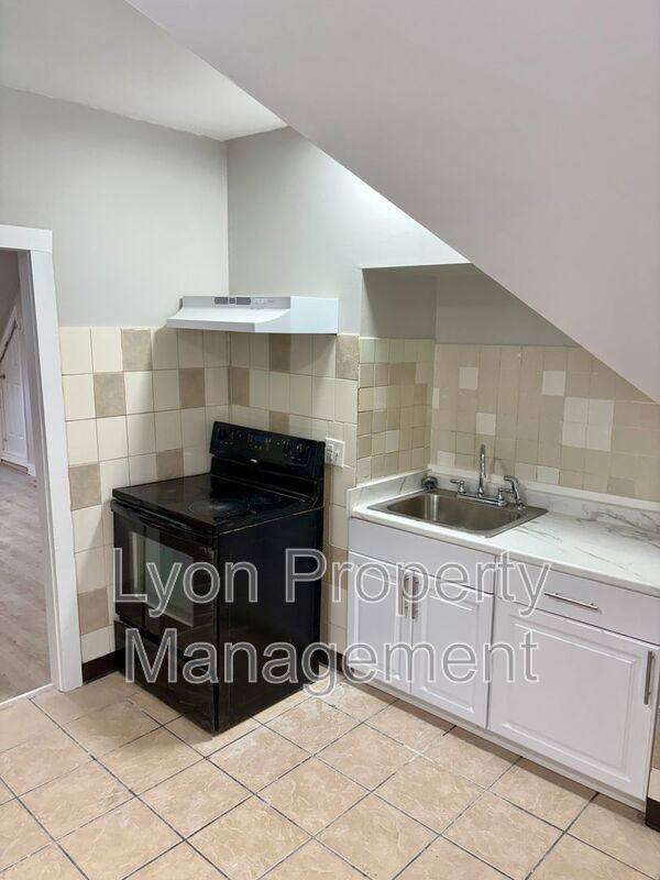 Apartment for rent at 1225-1227 Warren Ave #3, Brockton, MA 02301