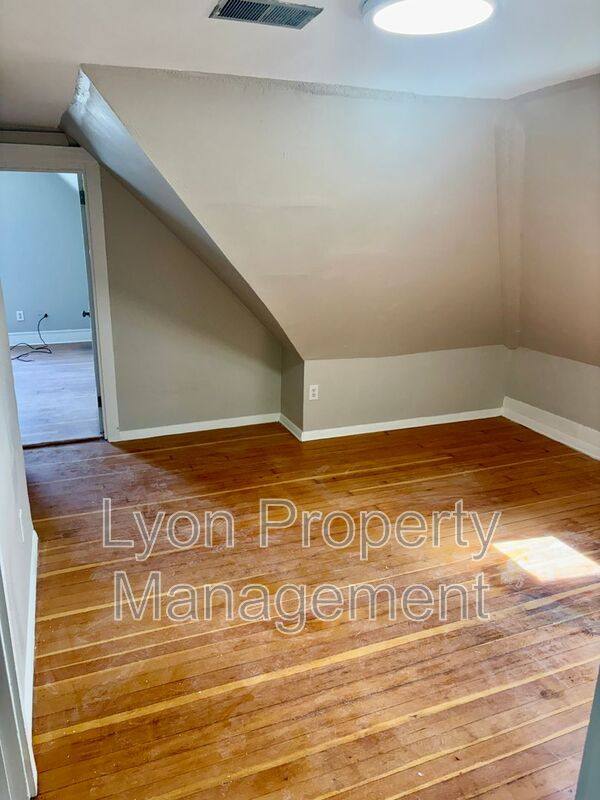 Apartment for rent at 1225-1227 Warren Ave #3, Brockton, MA 02301