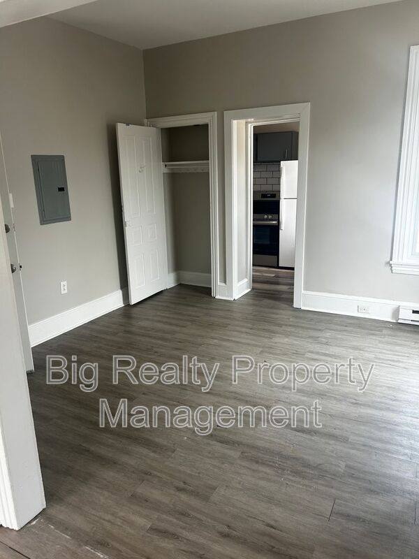 Apartment for rent at 529 King St #2, Pottstown, PA 19464