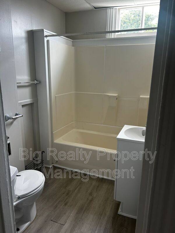 Apartment for rent at 529 King St #2, Pottstown, PA 19464