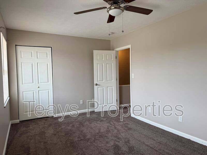 Townhouse for rent at 2624 Henderson Ave #4, Hurricane, WV 25526