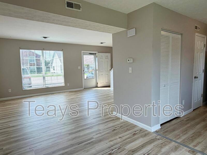 Townhouse for rent at 2624 Henderson Ave #4, Hurricane, WV 25526