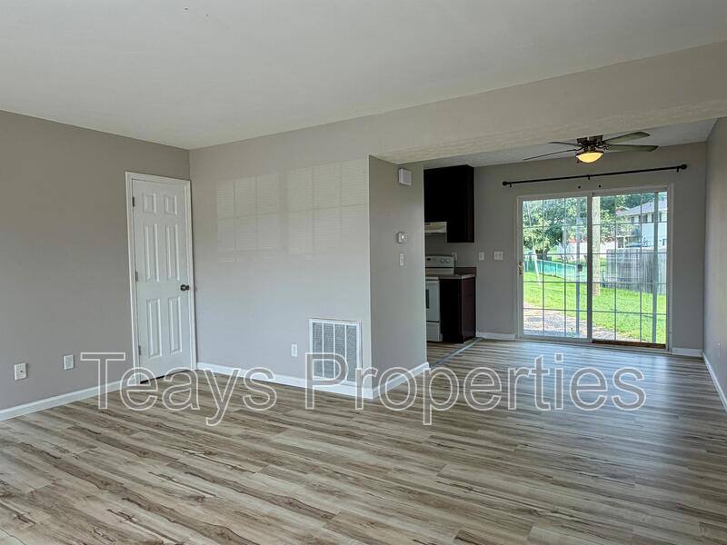 Townhouse for rent at 2624 Henderson Ave #4, Hurricane, WV 25526