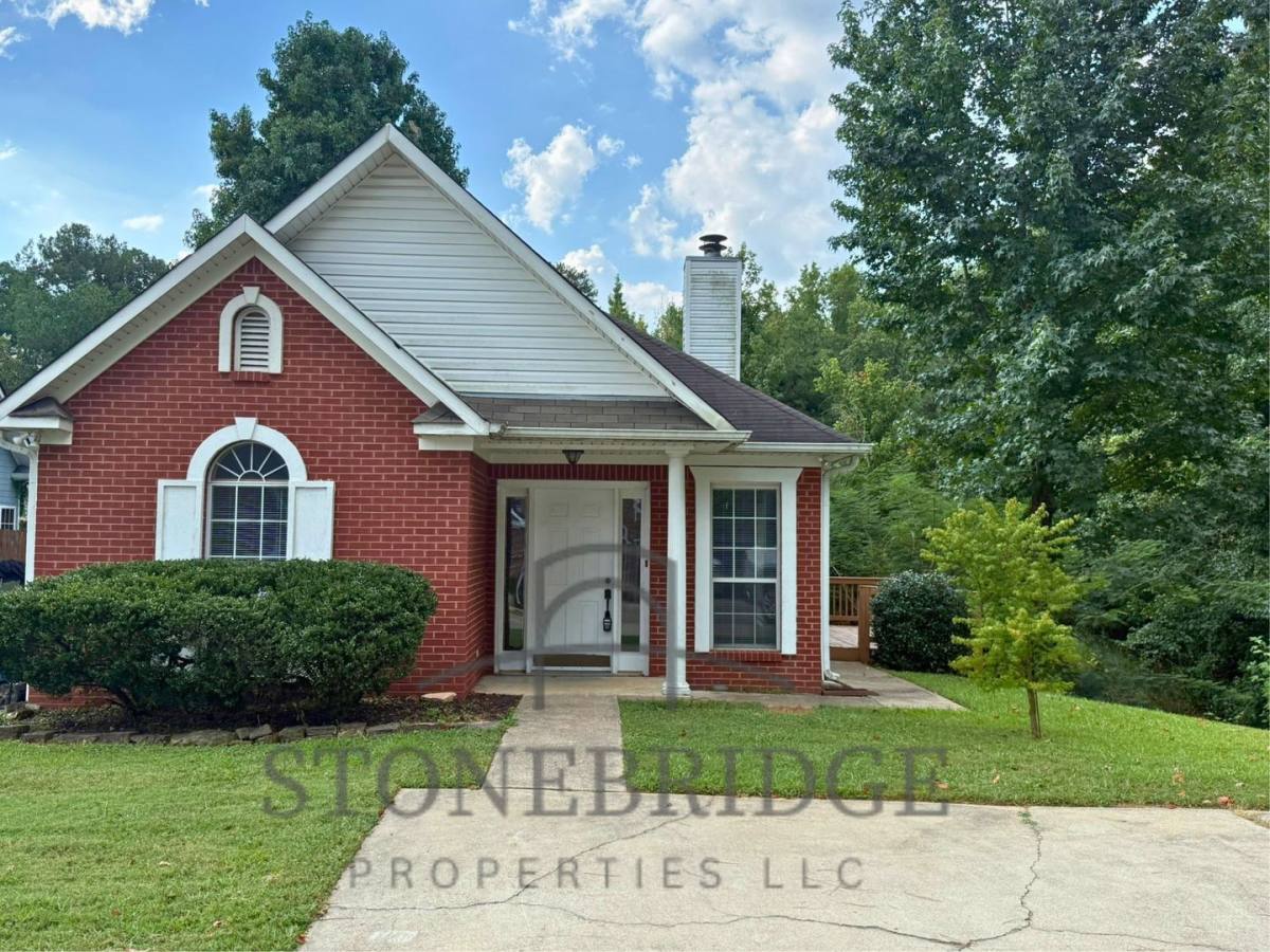 House for rent at 2009 Jackson Lane, Helena, AL 35080